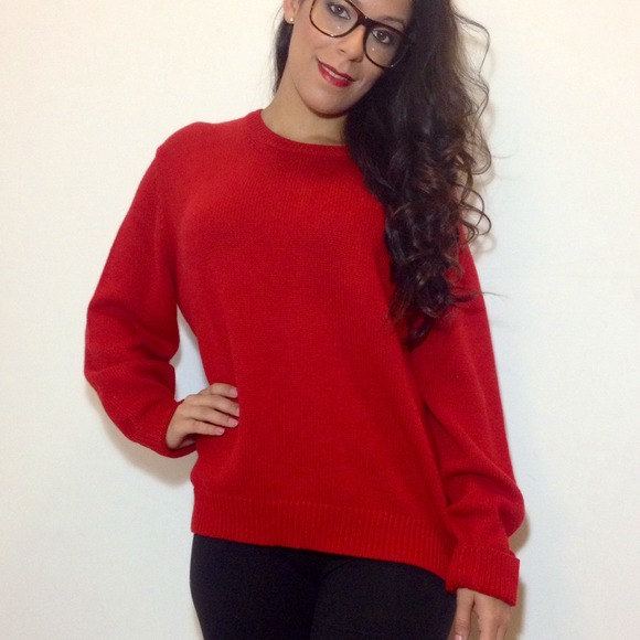 🚫SOLD🚫🍂🍁Red Oversized Sweater - Picture 2 of 3