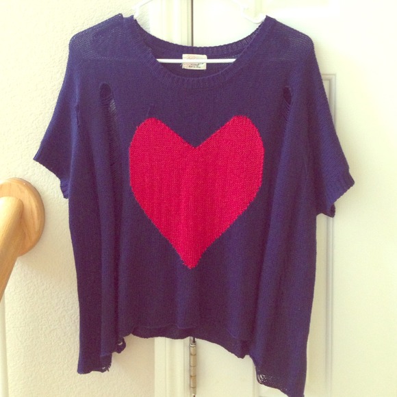Black Poppy navy blue/red Heart Sweater