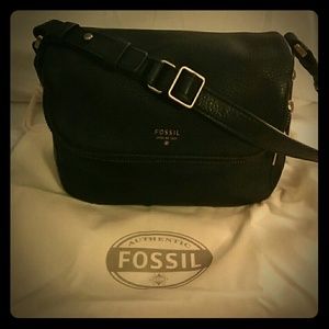 Fossil small preston flap