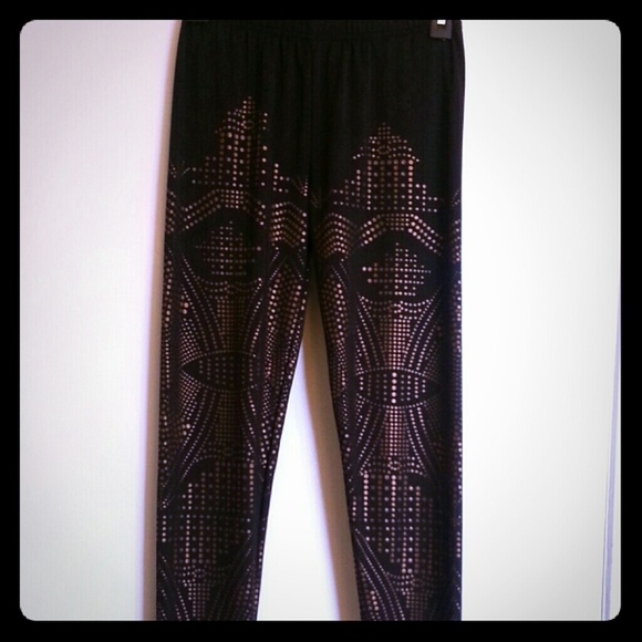 Black n sheer look fitted leggings