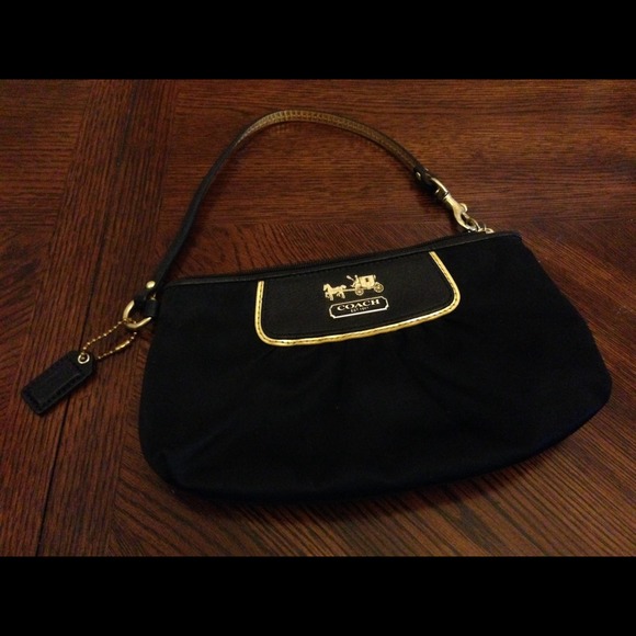 Coach wristlet/clutch (authentic)