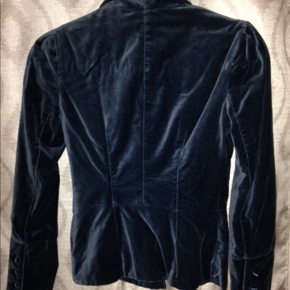 Blazer - Picture 2 of 3