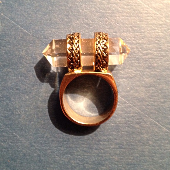 Gold crystal quartz stone statement ring