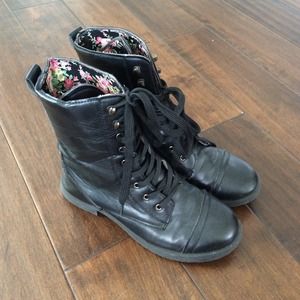 Black Combat Boots & Vans Bundle