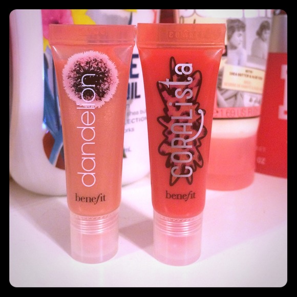Benefit lip gloss