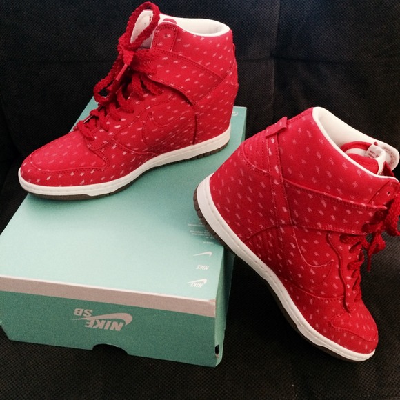 Nike high top hide a heel