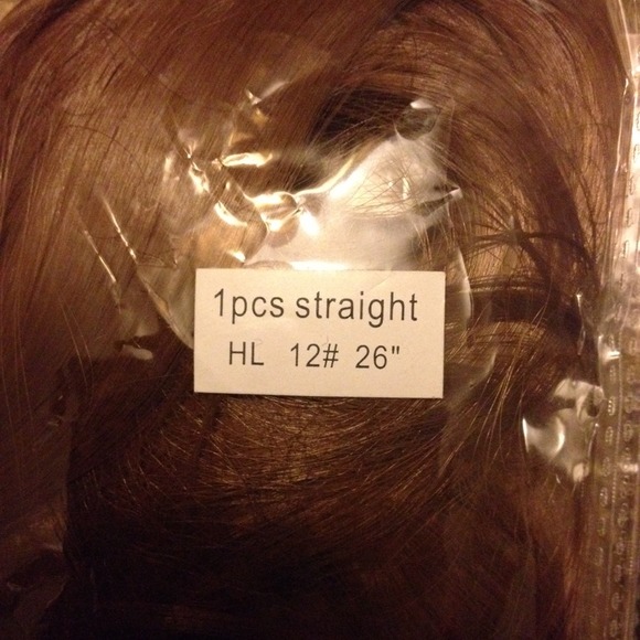 **TRADE**26" Synthetic Hair Extensions Light Brown