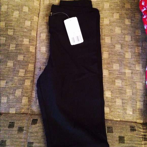 SOLD IN BUNDLE Forever21 Legging