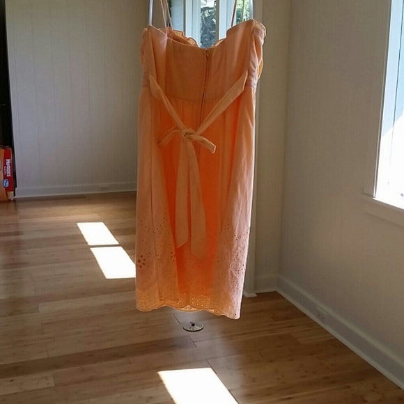 ❌SOLD❌Peach Ruffled Sundres - Picture 2 of 3