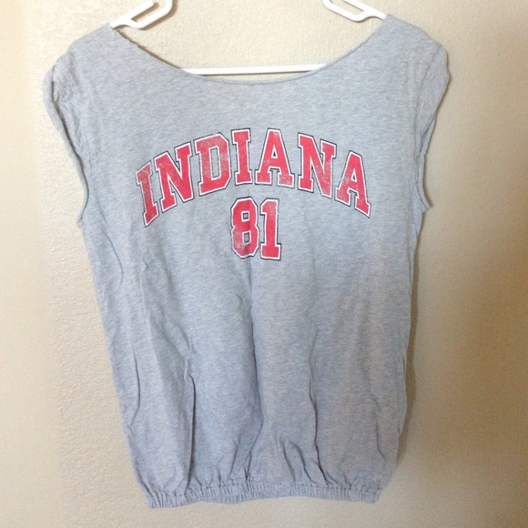 F21 sporty "Indiana" tee
