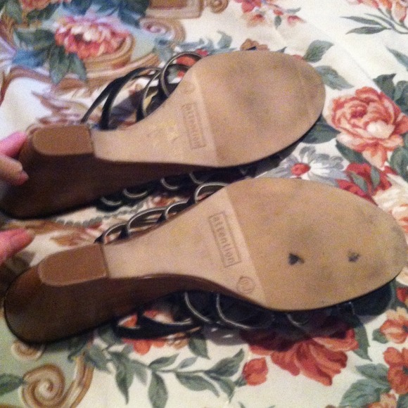 Sandals - Picture 3 of 3