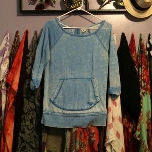 blue pull over