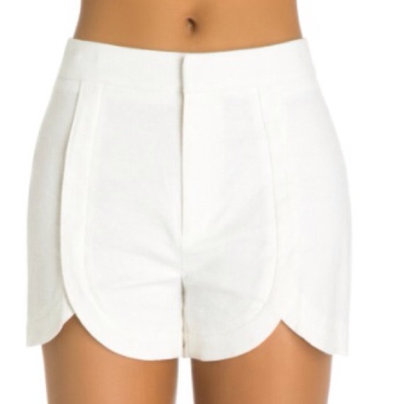 2B bebe Pants - High rise linen shorts