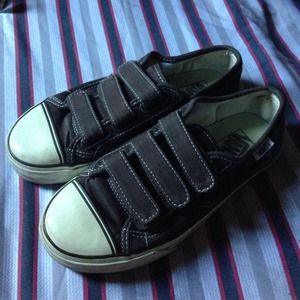 Brown vans w/ straps .