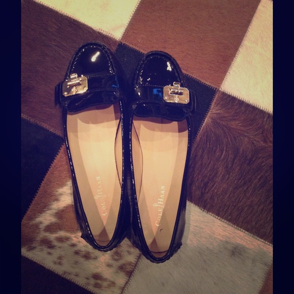 $$SALE$$!! Tali lock Moccasin flat!!