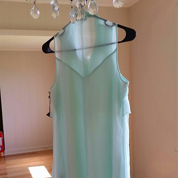 Volcom Colar Dress - Picture 2 of 3