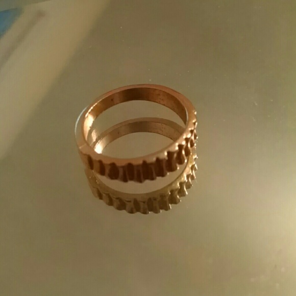Unique gold ring - Picture 2 of 2