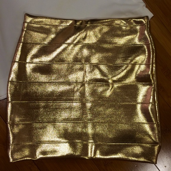 💞 HOST PICK 💕 (NWT) Gold Lamé Bandage Skirt - Picture 3 of 4