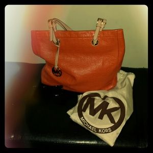 Michael Kors Jet Set Tote