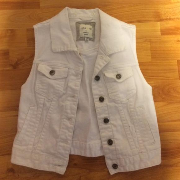 White denim vest