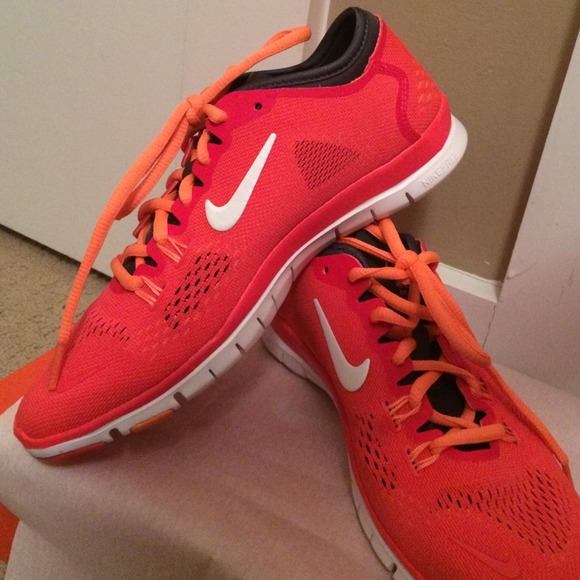 Nike women's free size 6