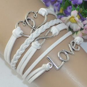 💜 BEST PRICE ON POSH💜Leather and LOVE