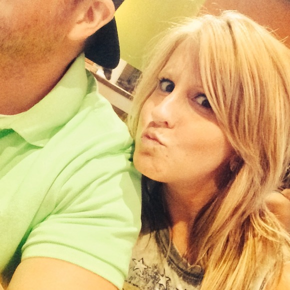 MEET YOUR SELLER 👸🍭💎 - Picture 4 of 4