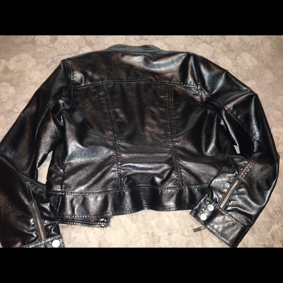 Bebe jacket 🎉 - Picture 3 of 4