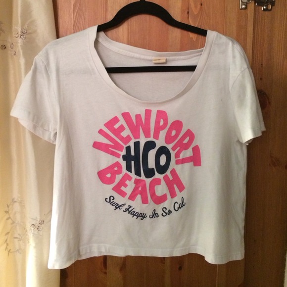 🚫Traded🚫 Hollister Flowy Crop Top