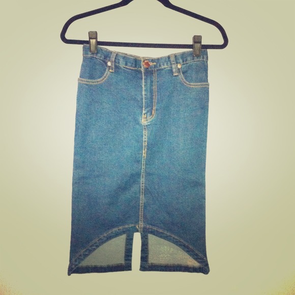 High waisted denim skirt