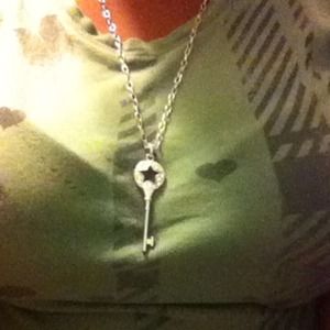 ❤️FREE!!! Star Key Necklace❤️