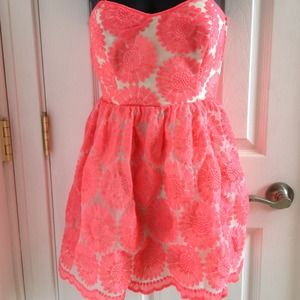 Sweetheart strapless dress