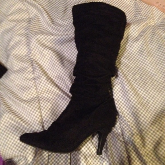 Black Suede Boots(8)