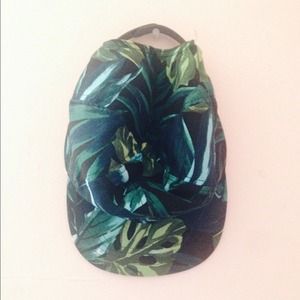 American Apparel Jungle Leaves Snapback