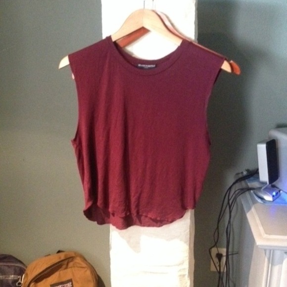 Brandy Melville muscle t