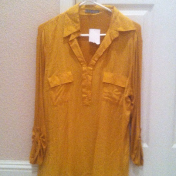 ❌SOLD❌Casual lightweight top (mustard)