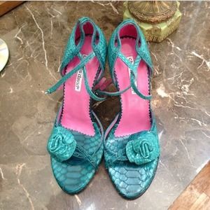 Gorgeous Snake Charles David Turquoise -Size 7