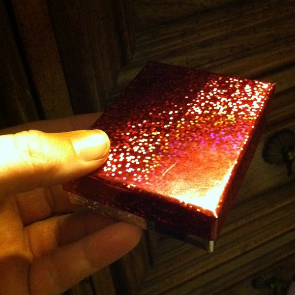 SOLD--------- Heart Necklace & Earring Set. - Picture 4 of 4