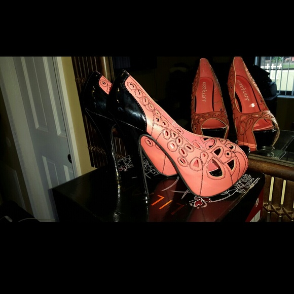 Sold - Picture 2 of 4