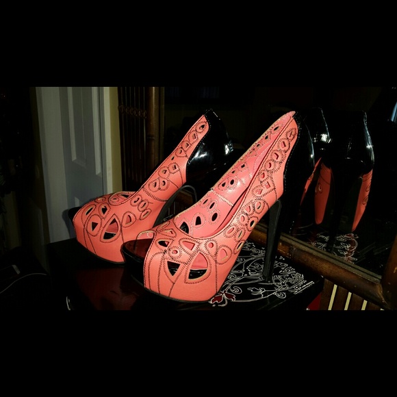 Sold - Picture 3 of 4