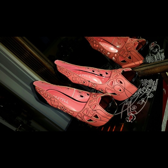 Sold - Picture 4 of 4