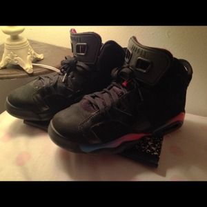 💥SHARE NEED GONE !💥Jordan Retro6 Marina Blue