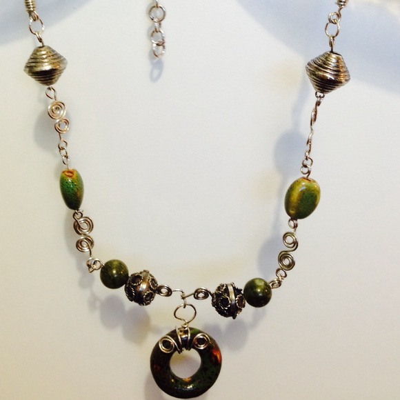 Wire Wrapped Necklace - Picture 2 of 4