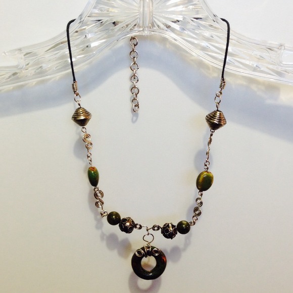 Wire Wrapped Necklace - Picture 3 of 4