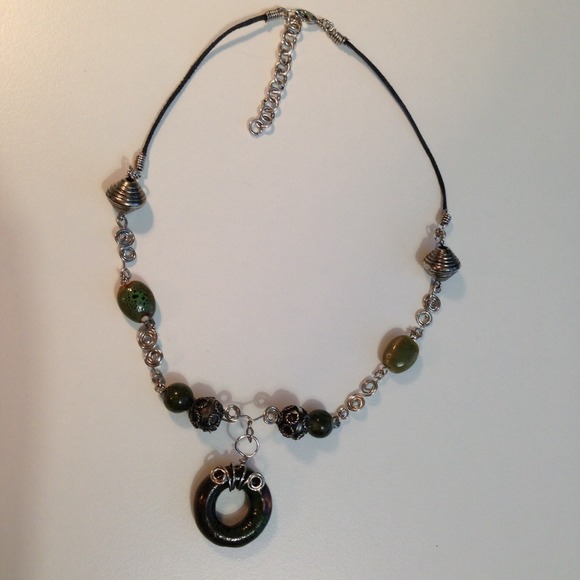 Wire Wrapped Necklace - Picture 4 of 4
