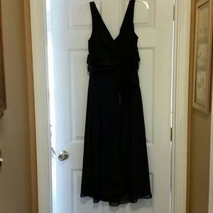 Chiffon Navy blue, evening wear dress, w/satin bow