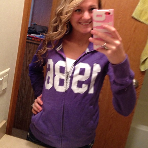 Victoria's Secret purple zip up - Picture 4 of 4