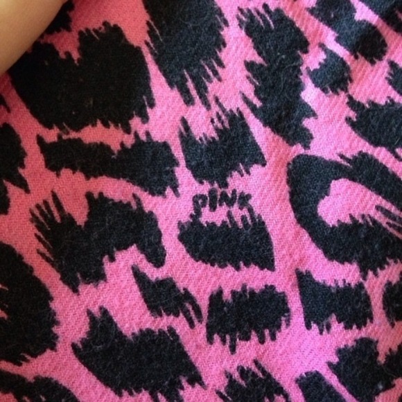 ❌SOLD!!!❌ Victoria's Secret cheetah shorts - Picture 4 of 4