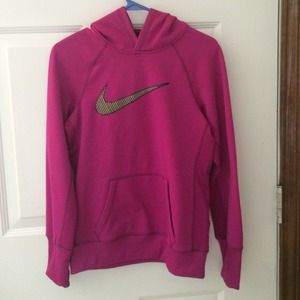 Nike Hoodie & Jean Crop Top Bundle