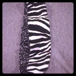 Reversible zebra headband